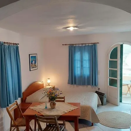 Peaceful Akrotiri With Patio And Open Views 別荘